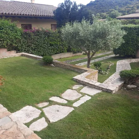 Casa Pepe, Confortevole Con Giardino A 2 Min Dal Mare Prázdninový dům Villasimius
