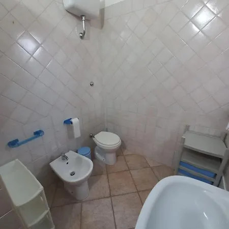 Casa Pepe, Confortevole Con Giardino A 2 Min Dal Mare Tatil Evi *
