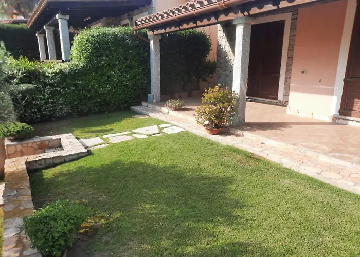 Casa Pepe, Confortevole Con Giardino A 2 Min Dal Mare Casa vacanze *